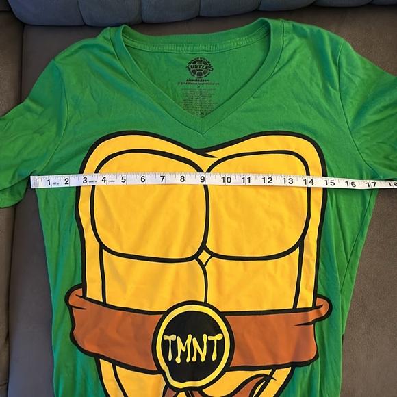 Ladies Ninja Turtles v-neck t-shirt - Picture 4 of 4